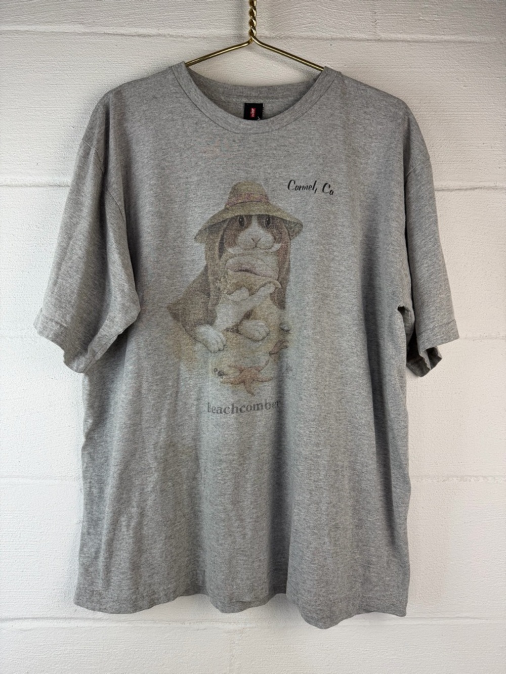 Levi’s x Bob Harrison Beachcomber Rabbit Vintage Tshirt, Large